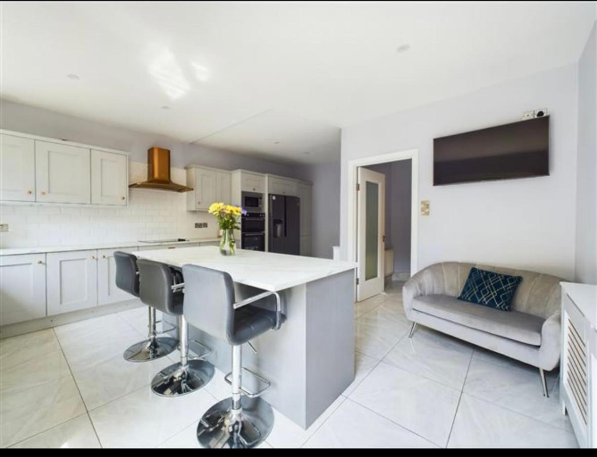Deluxe Dwelling - 15 Mins From Cork City/Airport公寓 外观 照片
